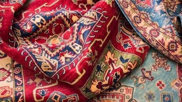 How To Fix a Buckled Rug How To Fix a Buckled Rug