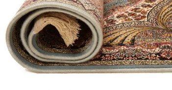 How-To-Flatten-a-Rug-That-Has-Been-Folded-1